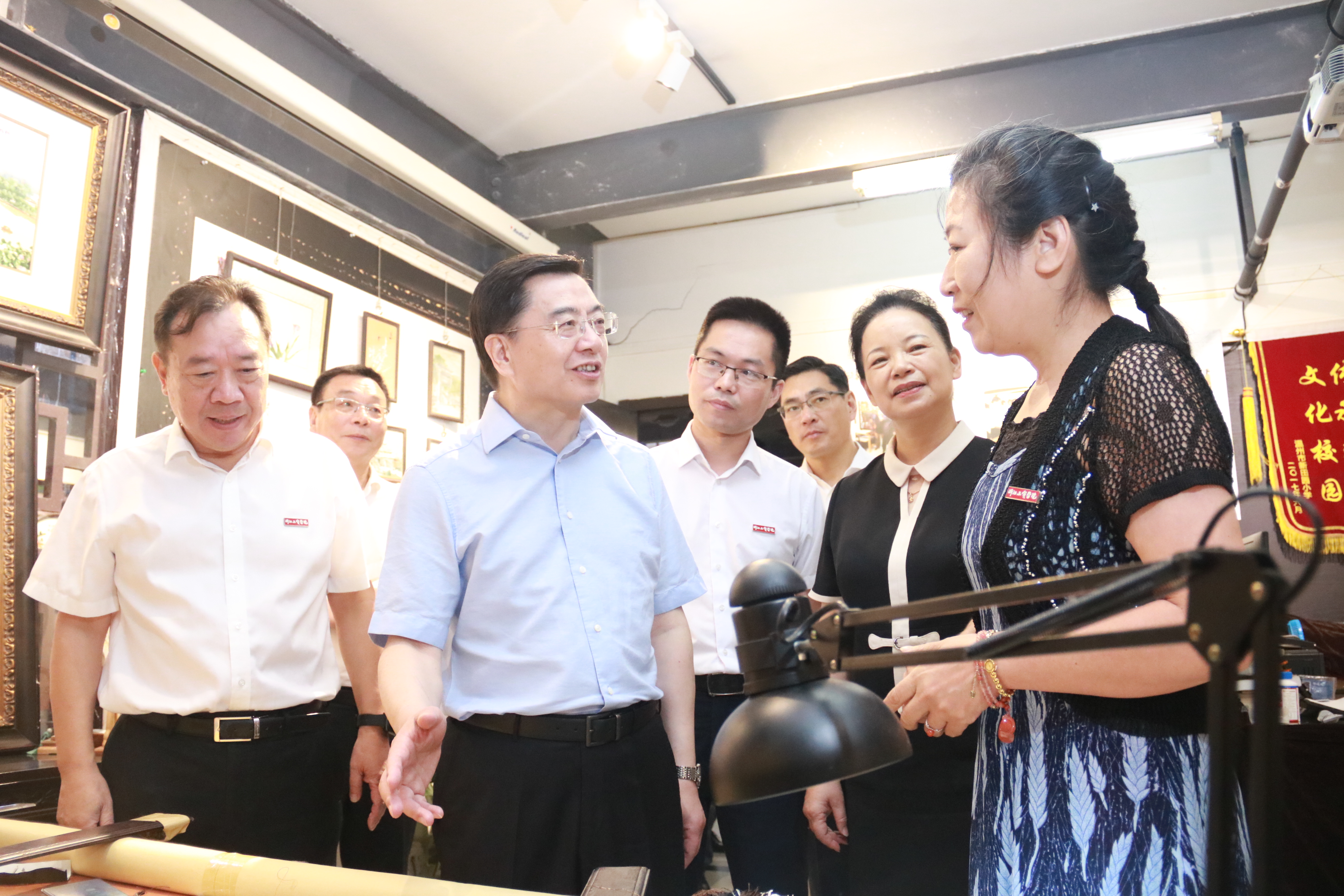 市委副秘书长张银贵,市政府副秘书长郑焕东,市委办副主任傅小波,市委