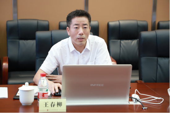 会上,王春柳通过项目概述,二期地块基本情况,二期软基处理方案对比等